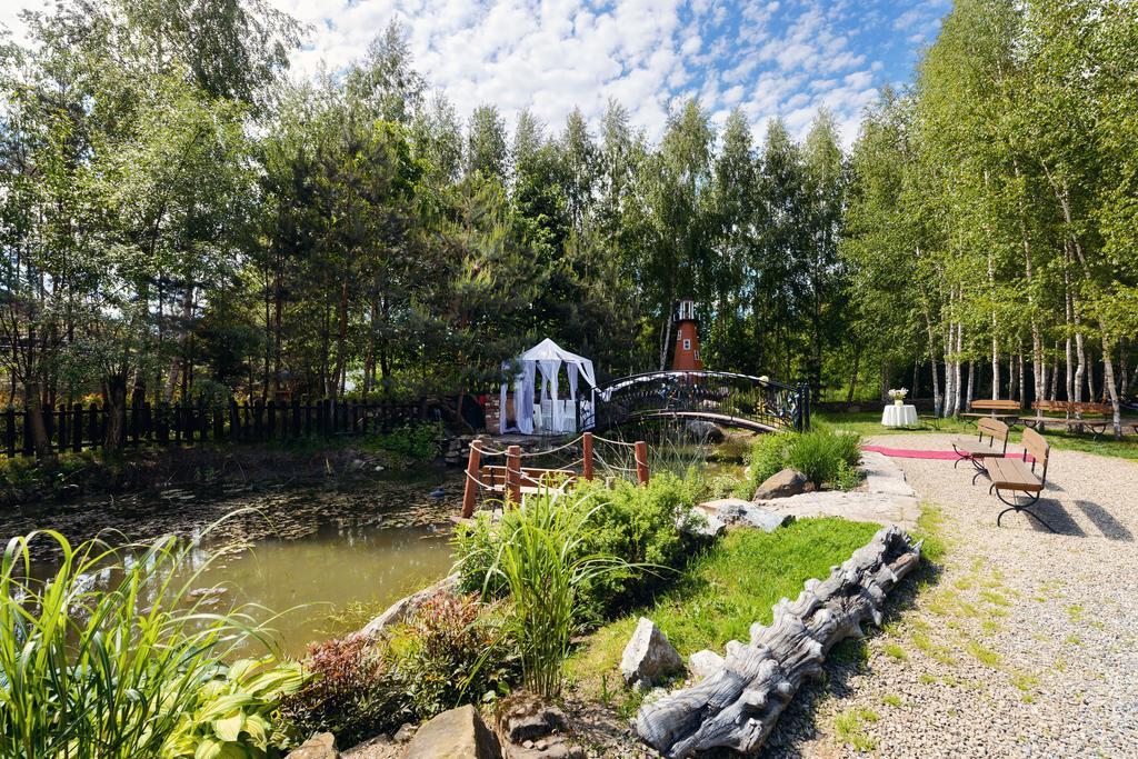 Hotel Restauracja Jas Wedrowniczek Rymanów Екстериор снимка